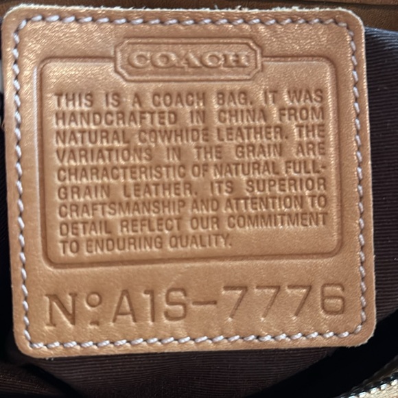 COACH Vintage 3-Compartment Shoulder Bag - Picture 8 of 13